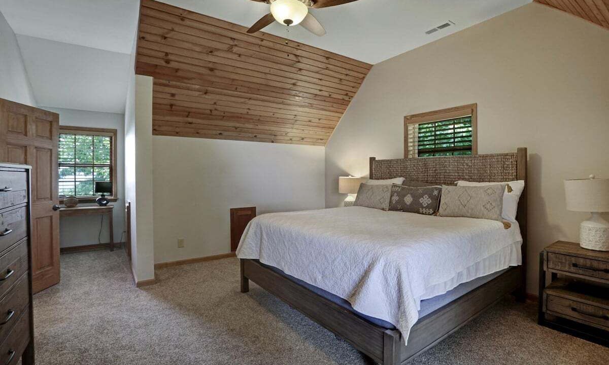 Photo of Bedroom in Young Harris