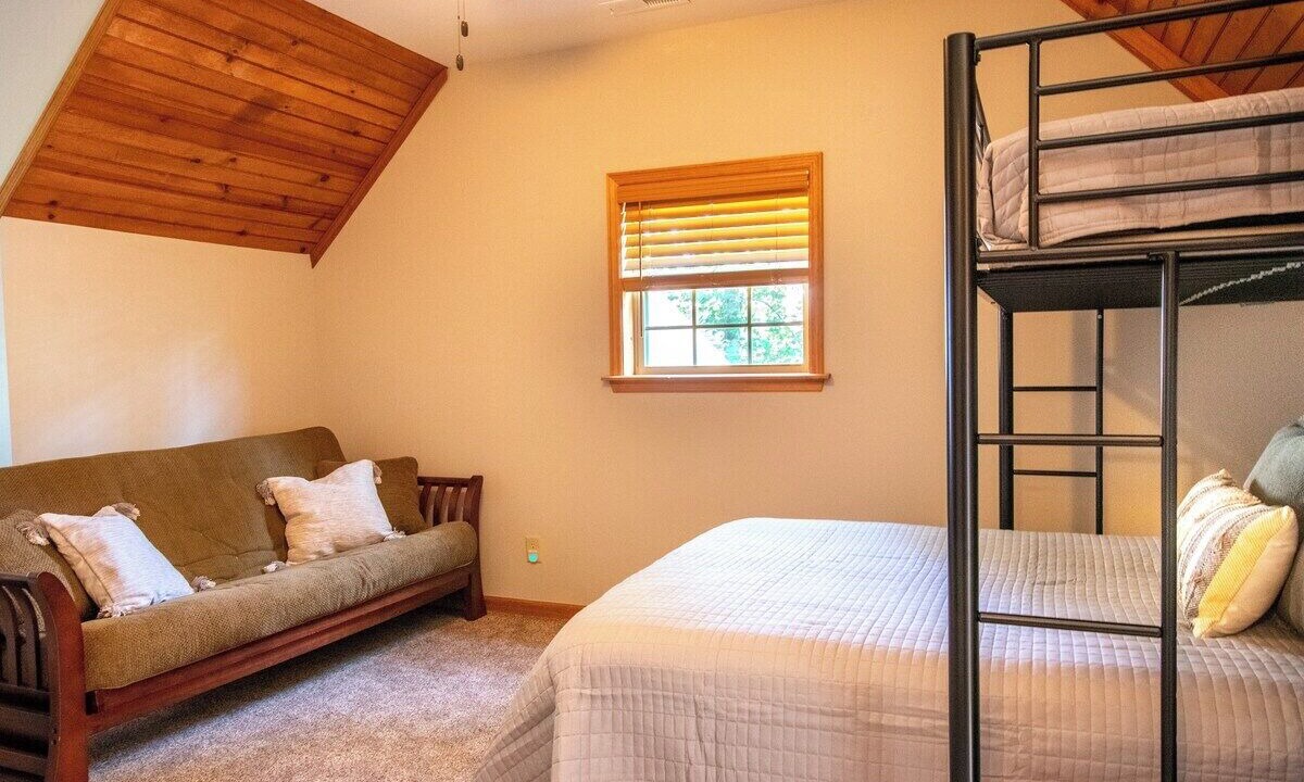 Photo of Bedroom in Young Harris