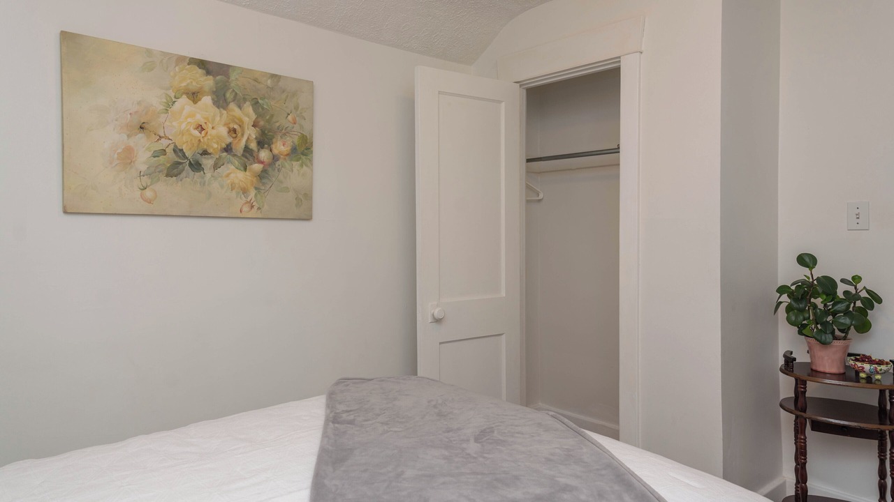 Photo of Bedroom in Niagara Falls