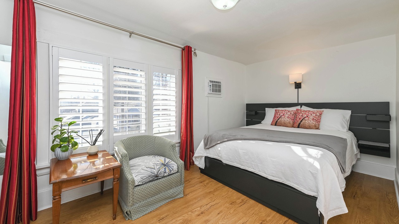 Photo of Bedroom in Niagara Falls