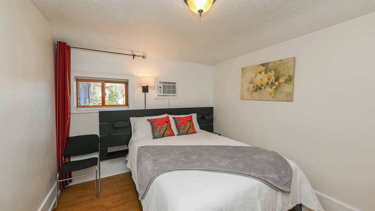 Photo of Bedroom in Niagara Falls
