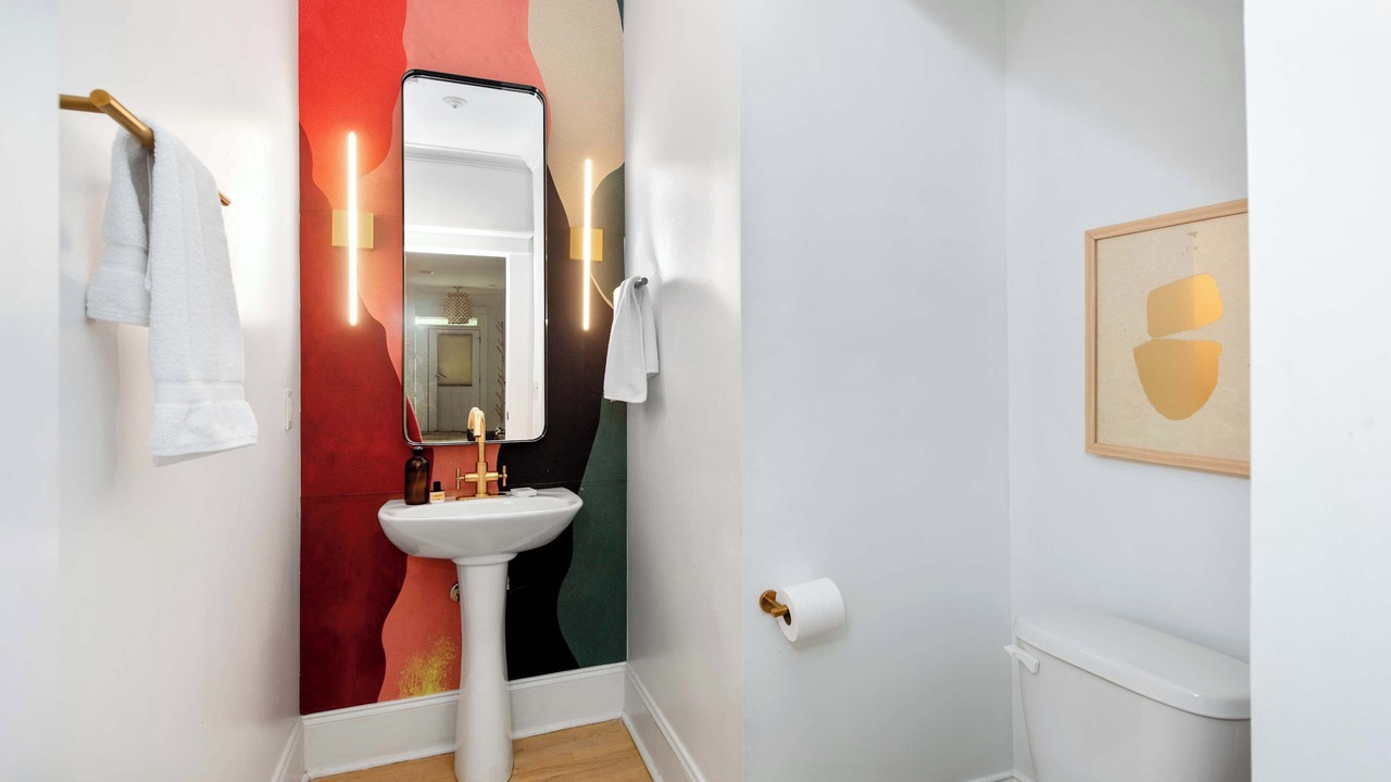 Photo of Bathroom in Cabbagetown