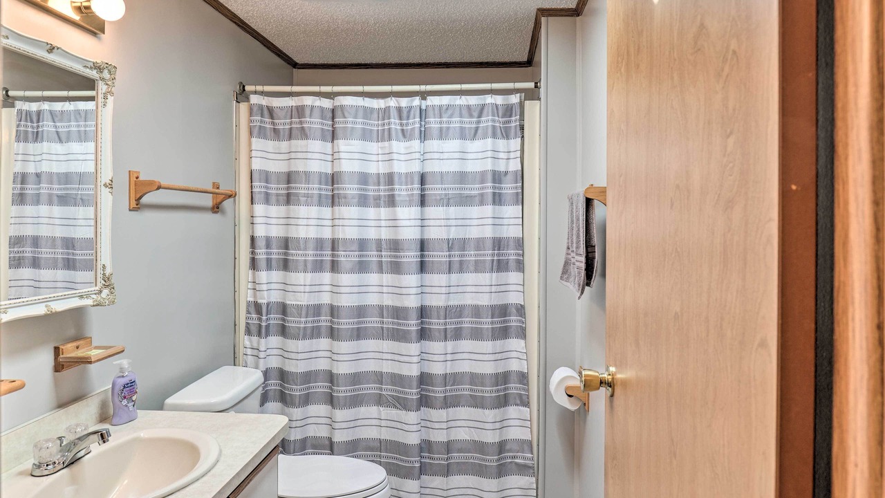 Photo of Bathroom in Burdett