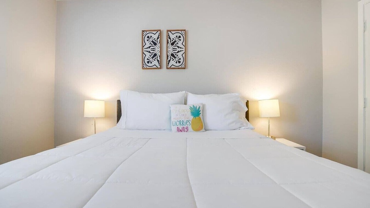 Photo of Bedroom in Central Arlington