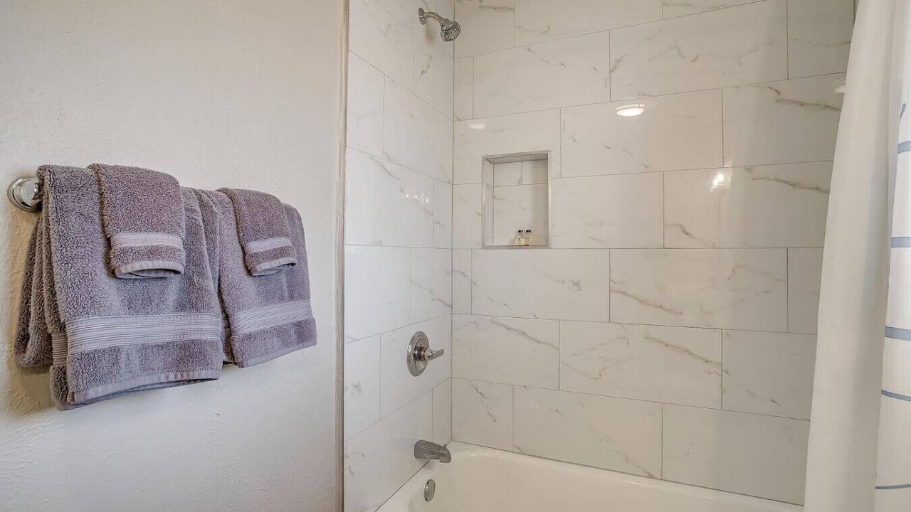 Photo of Bathroom in Central Arlington