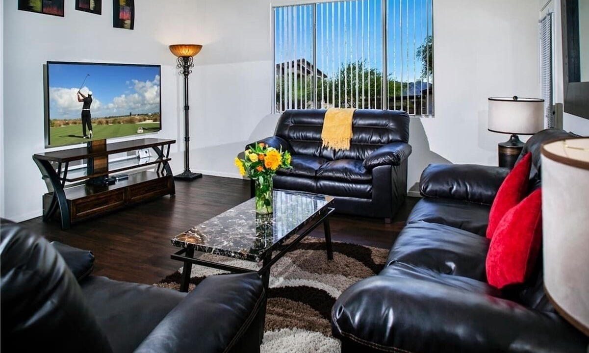 Photo of Bedroom in McDowell Mountain Apartments