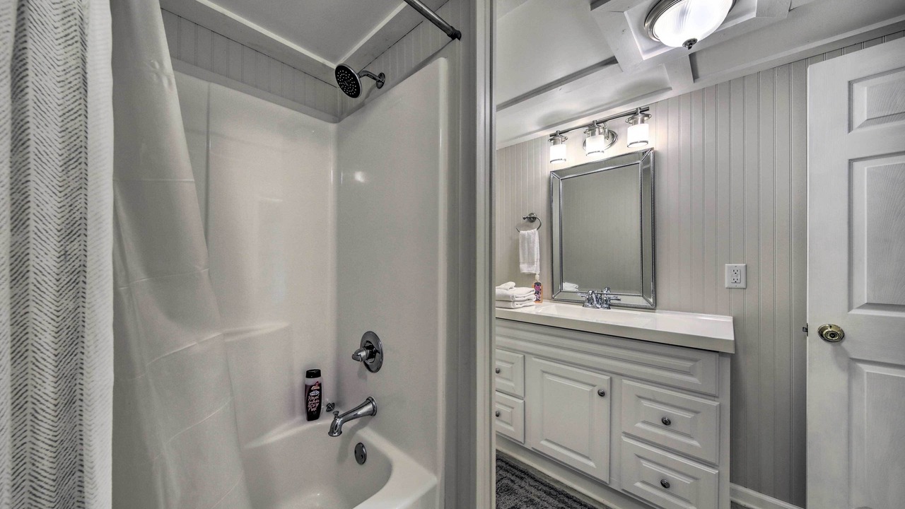 Photo of Bathroom in Elf