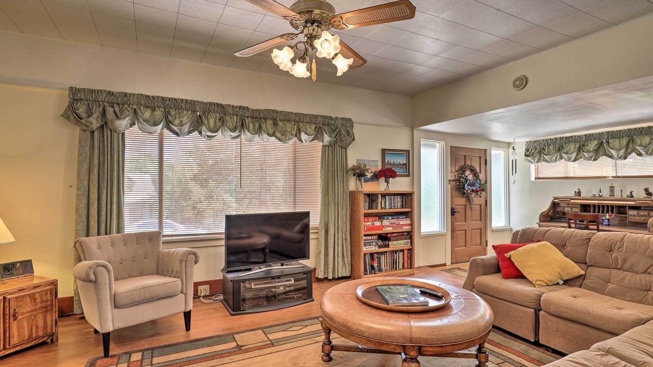 Photo of Livingroom in Bisbee