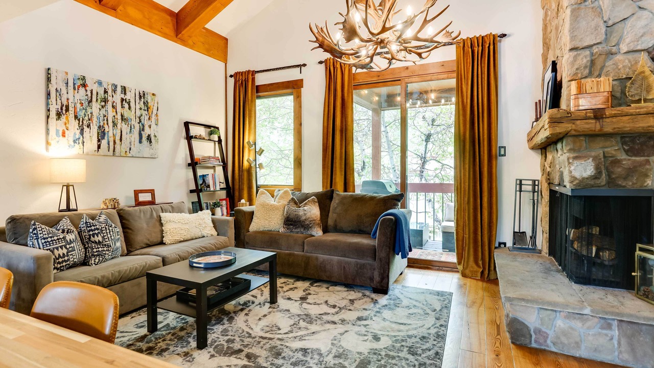 Photo of Livingroom in Vail