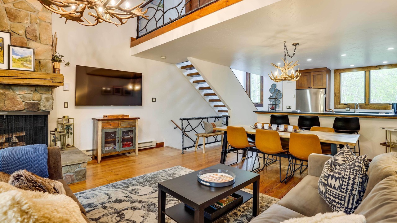 Photo of Livingroom in Vail