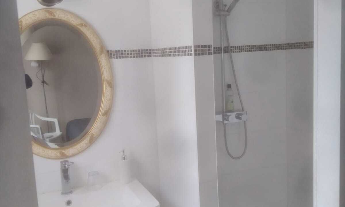 Photo of Bathroom in Asserac