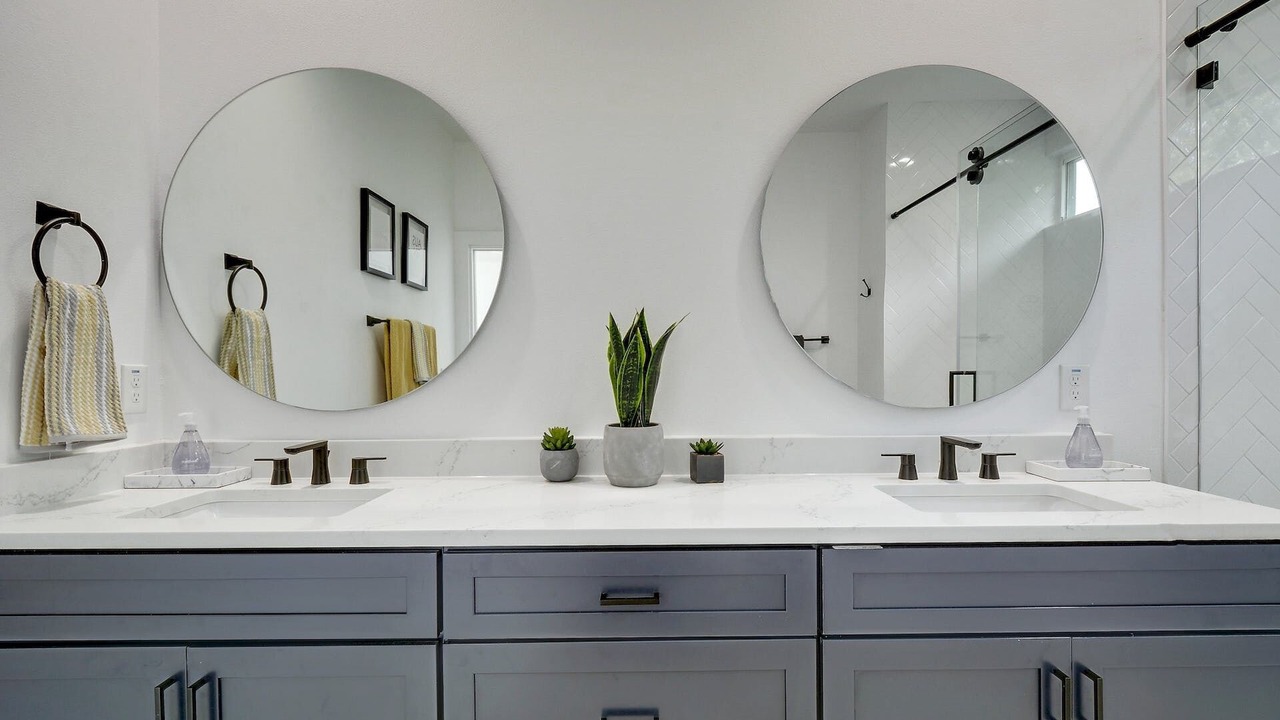 Photo of Bathroom in Highland