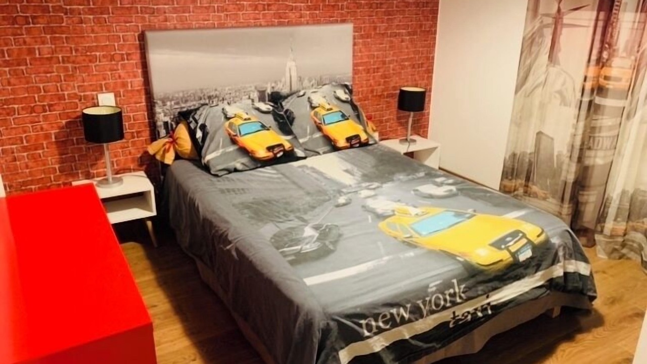 Photo of Bedroom in Montbazin