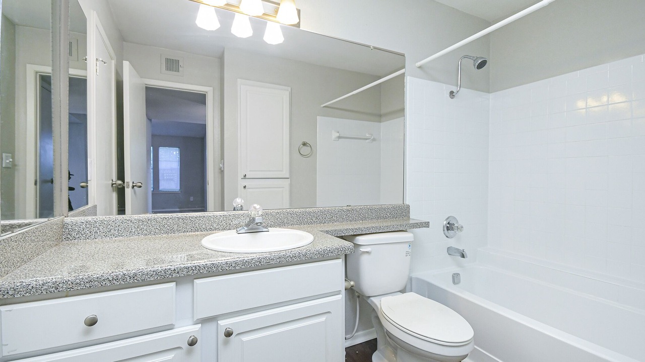 Photo of Bathroom in Briarcliff Heights