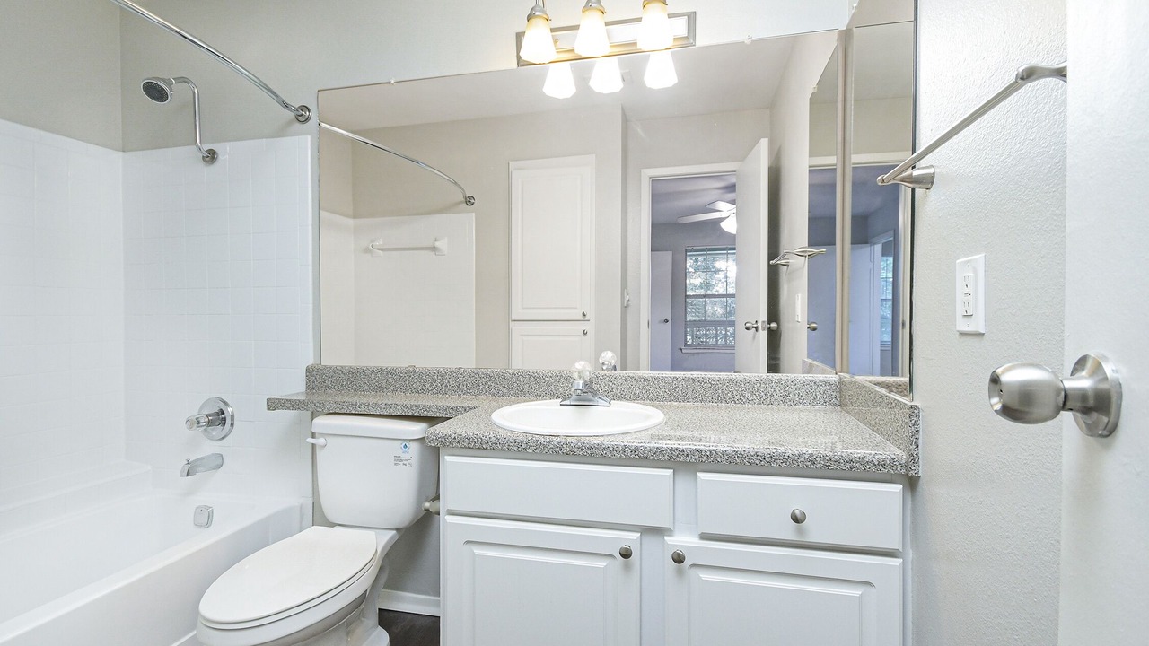 Photo of Bathroom in Briarcliff Heights