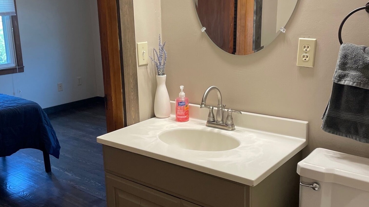 Photo of Bathroom in O'Neill