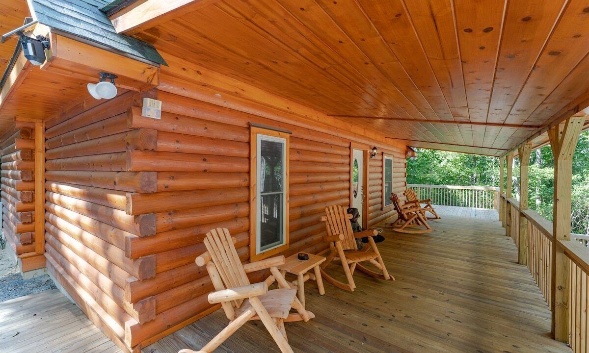 Photo of Patio Balcony in Cedar Mountain