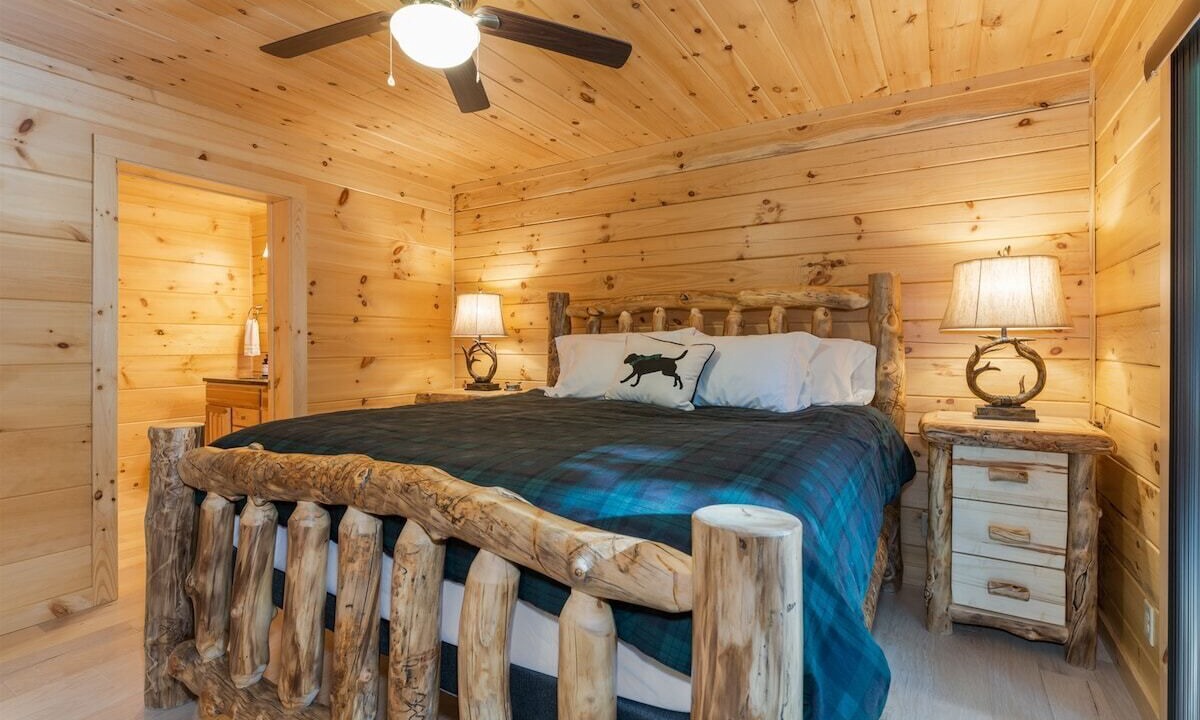 Photo of Bedroom in Cedar Mountain