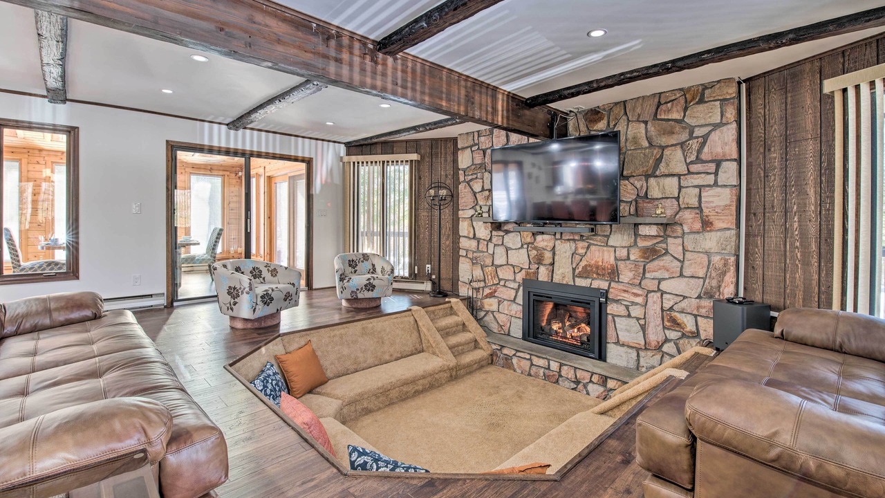 Photo of Livingroom in Briar Crest Woods