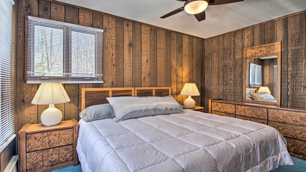 Photo of Bedroom in Briar Crest Woods