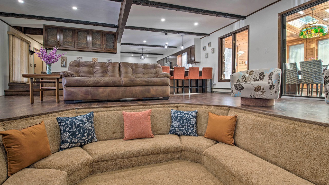 Photo of Livingroom in Briar Crest Woods