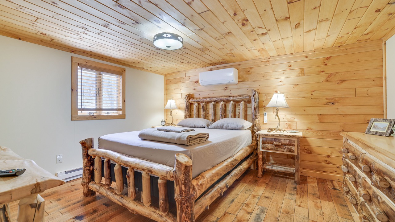 Photo of Bedroom in Village at Camelback