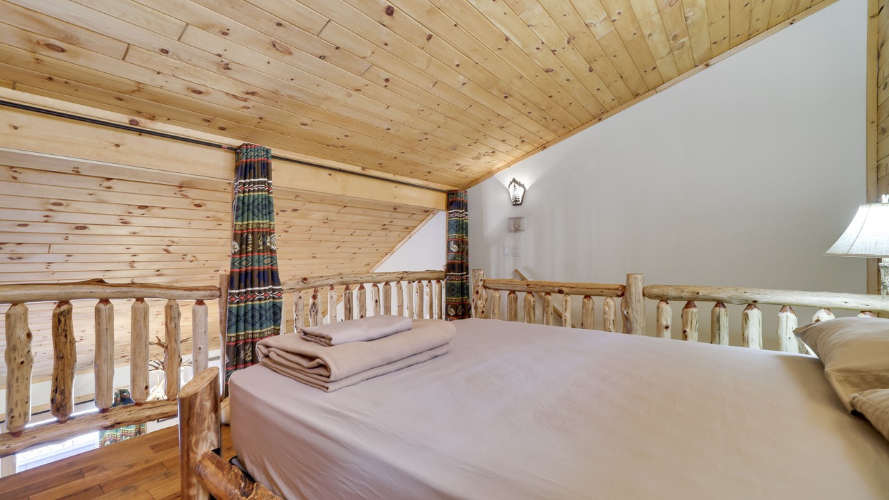 Photo of Bedroom in Village at Camelback