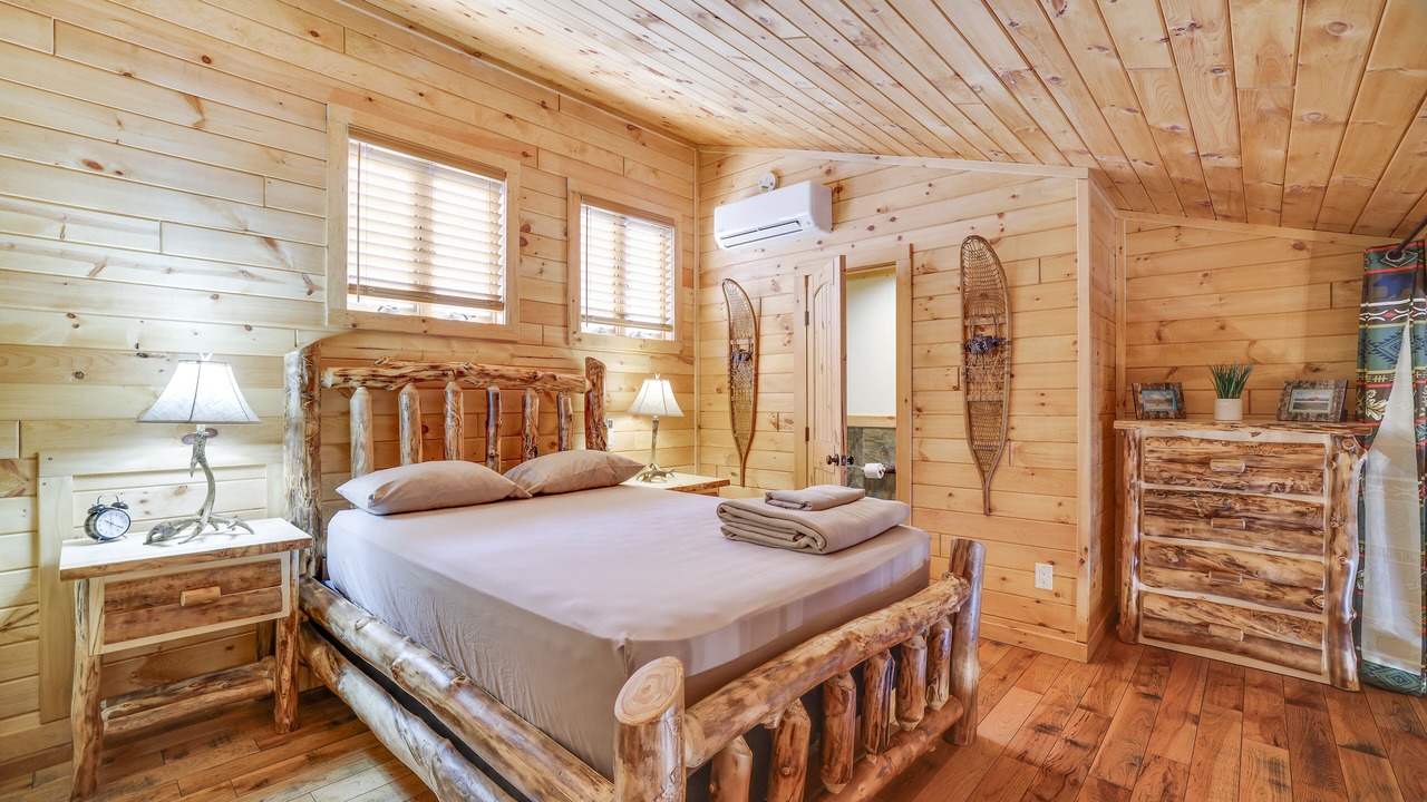 Photo of Bedroom in Village at Camelback