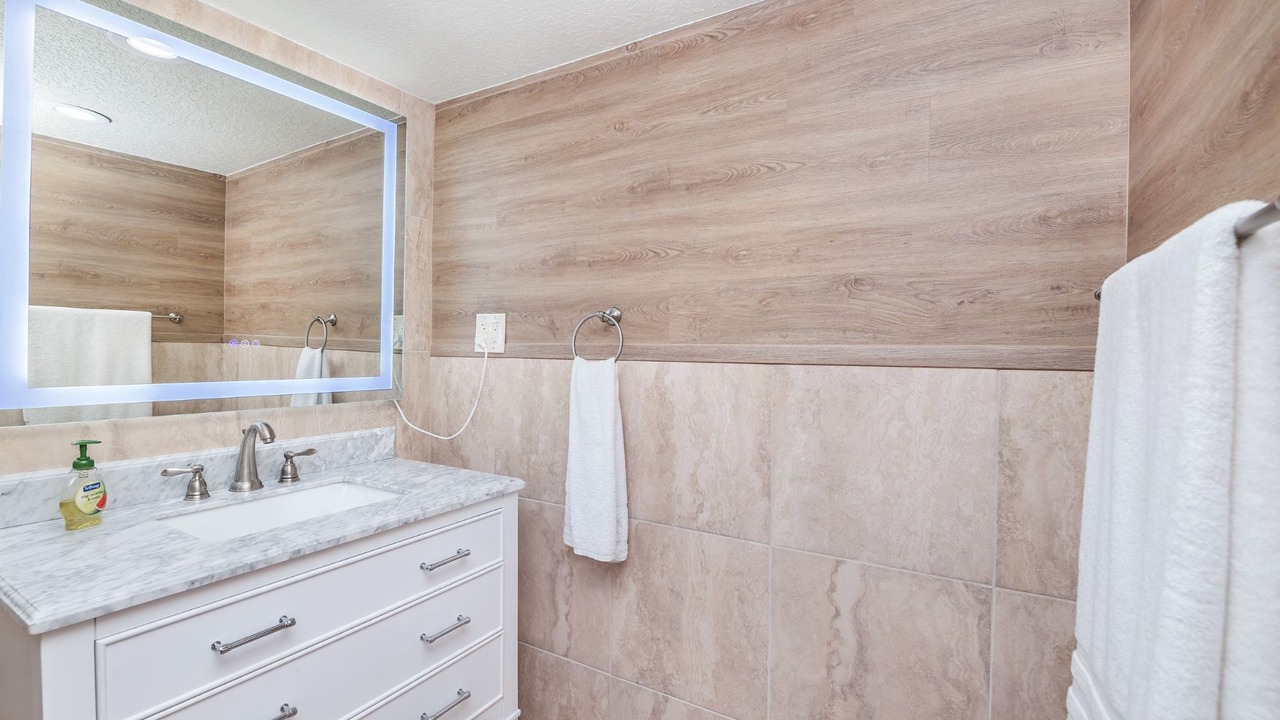 Photo of Bathroom in Fairvilla