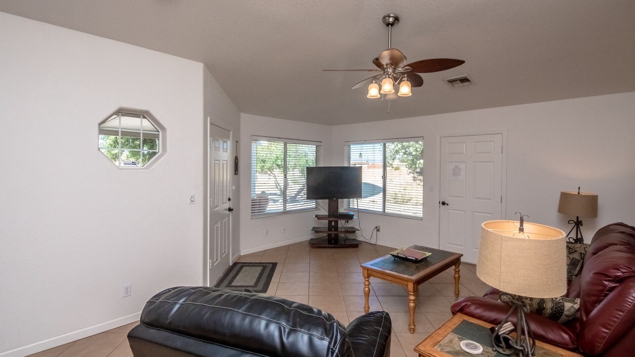 Photo of Livingroom in Mohave Valley