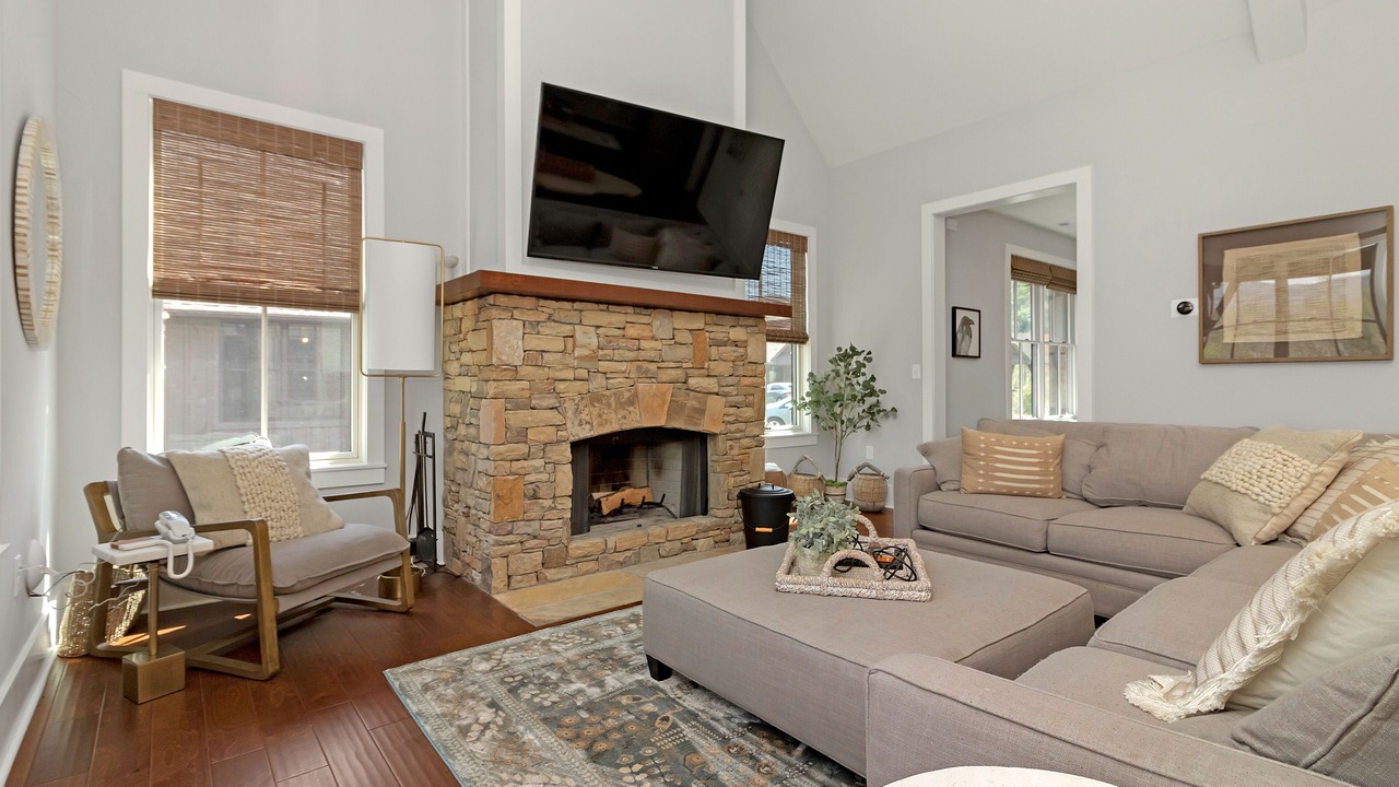 Photo of Livingroom in Bear Lake Reserve