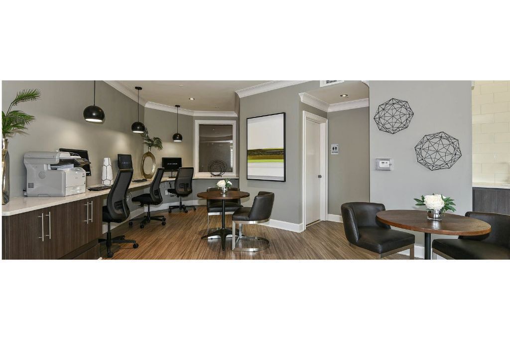 Photo of Others in Lindbergh