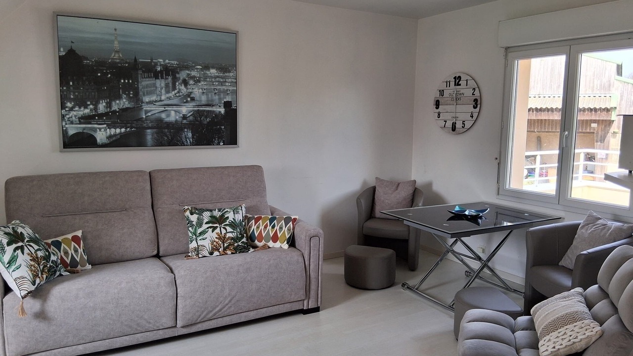 Photo of Livingroom in Tremereuc