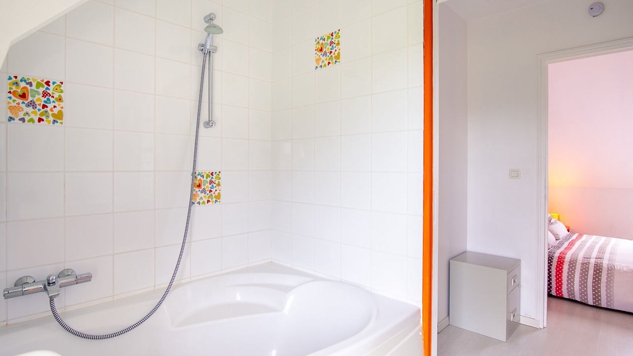 Photo of Bathroom in Tremereuc