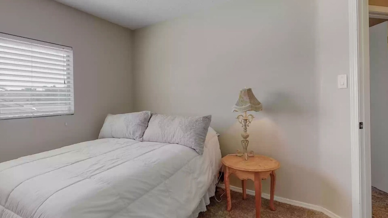Photo of Bedroom in North Valley