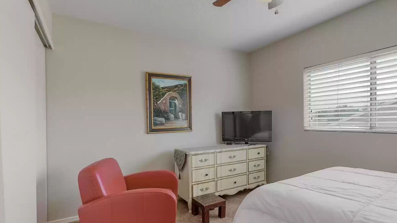 Photo of Bedroom in North Valley
