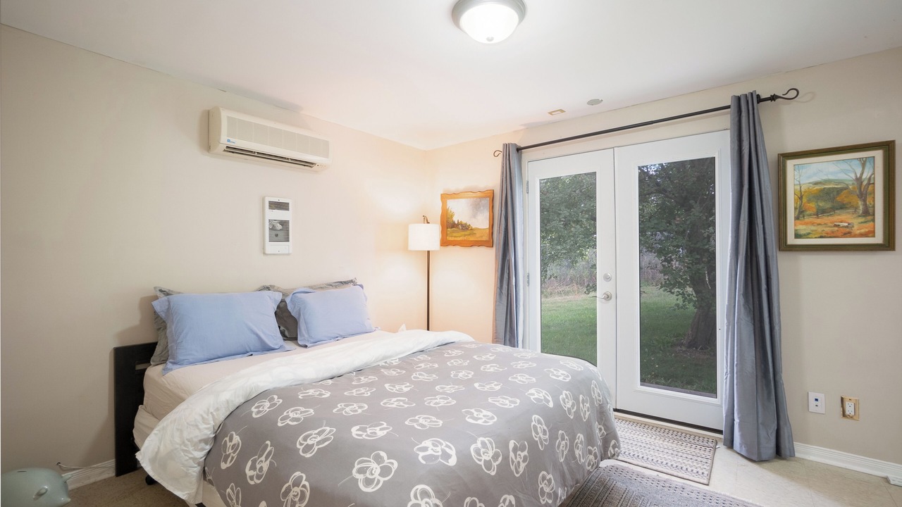 Photo of Bedroom in Trent Hills