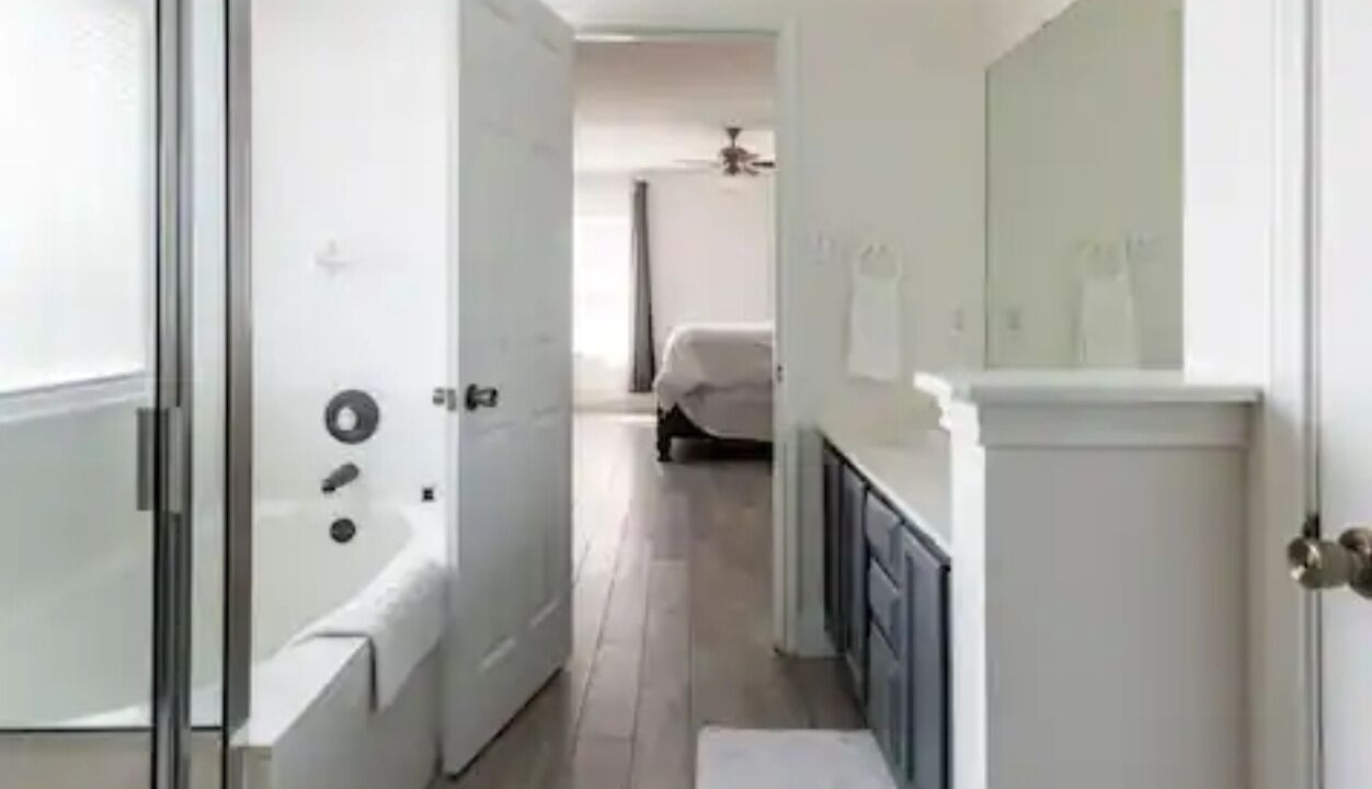 Photo of Bathroom in Round Rock