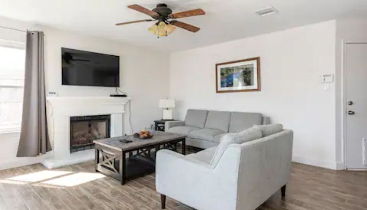 Photo of Livingroom in Round Rock