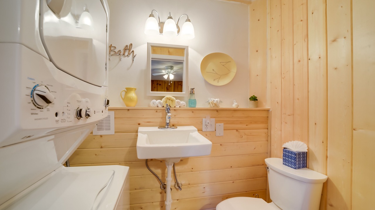 Photo of Bathroom in Lake Junaluska