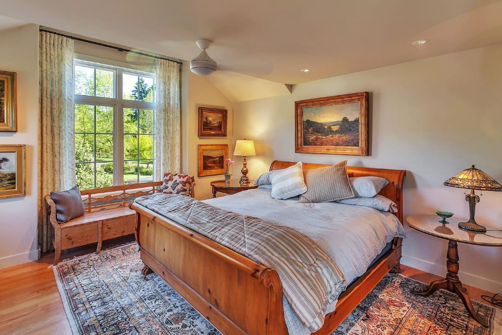 Photo of Bedroom in Newberg