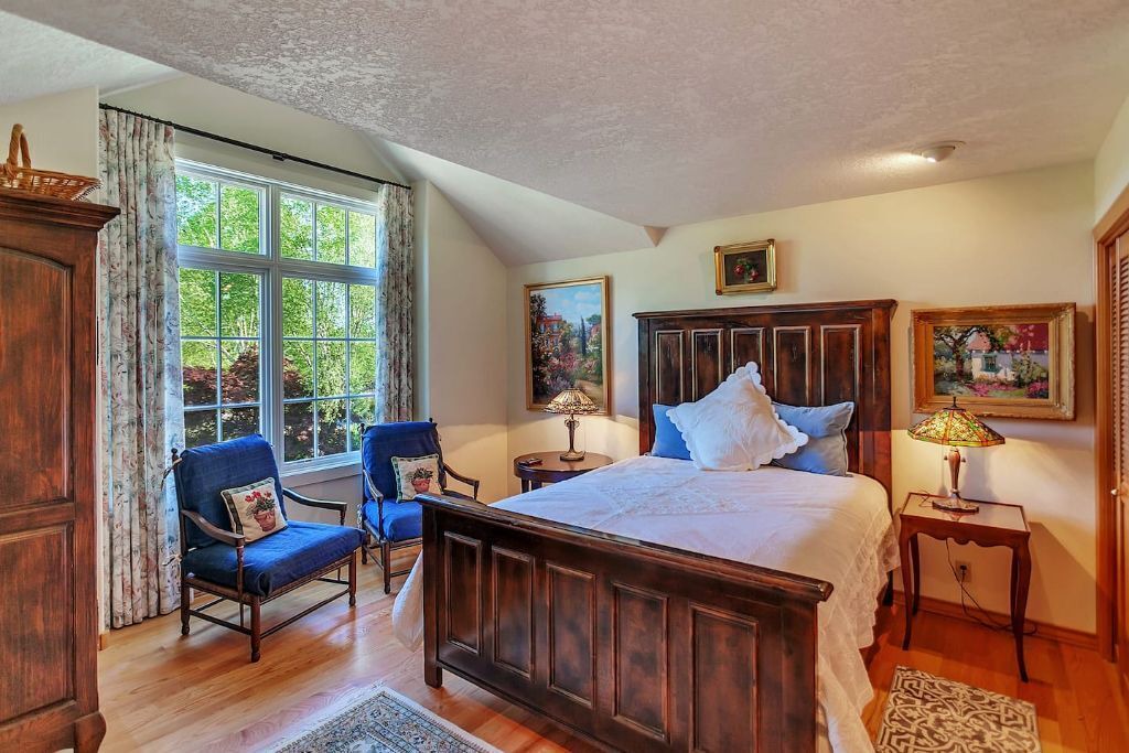 Photo of Bedroom in Newberg