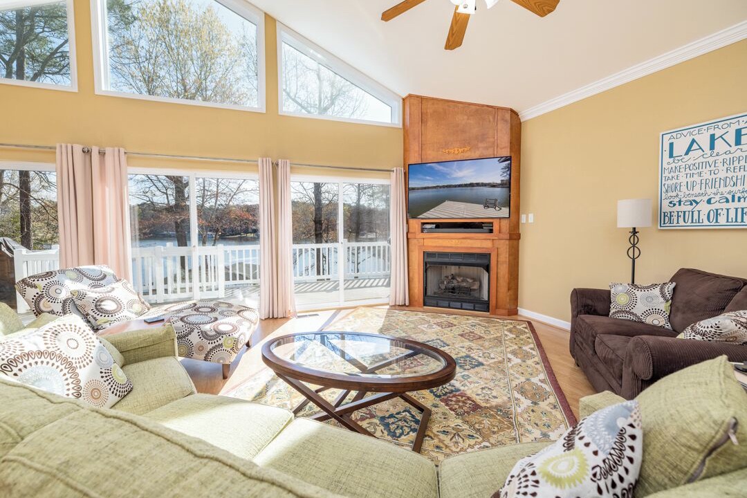 Photo of Livingroom in Osprey Point