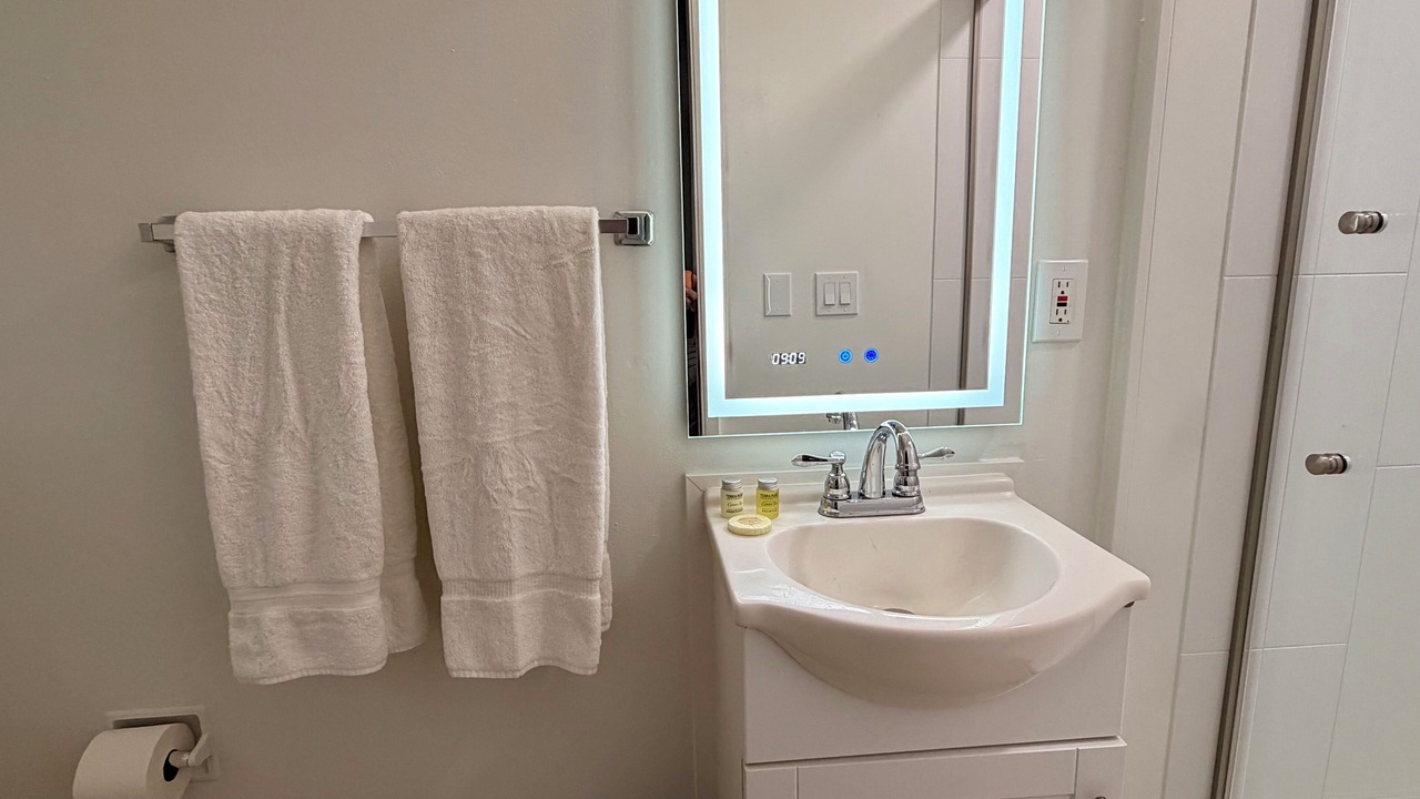 Photo of Bathroom in Old Mountain View