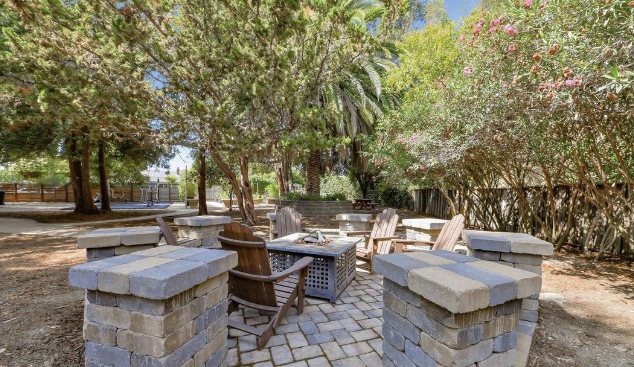 Photo of Patio Balcony in Old Mountain View