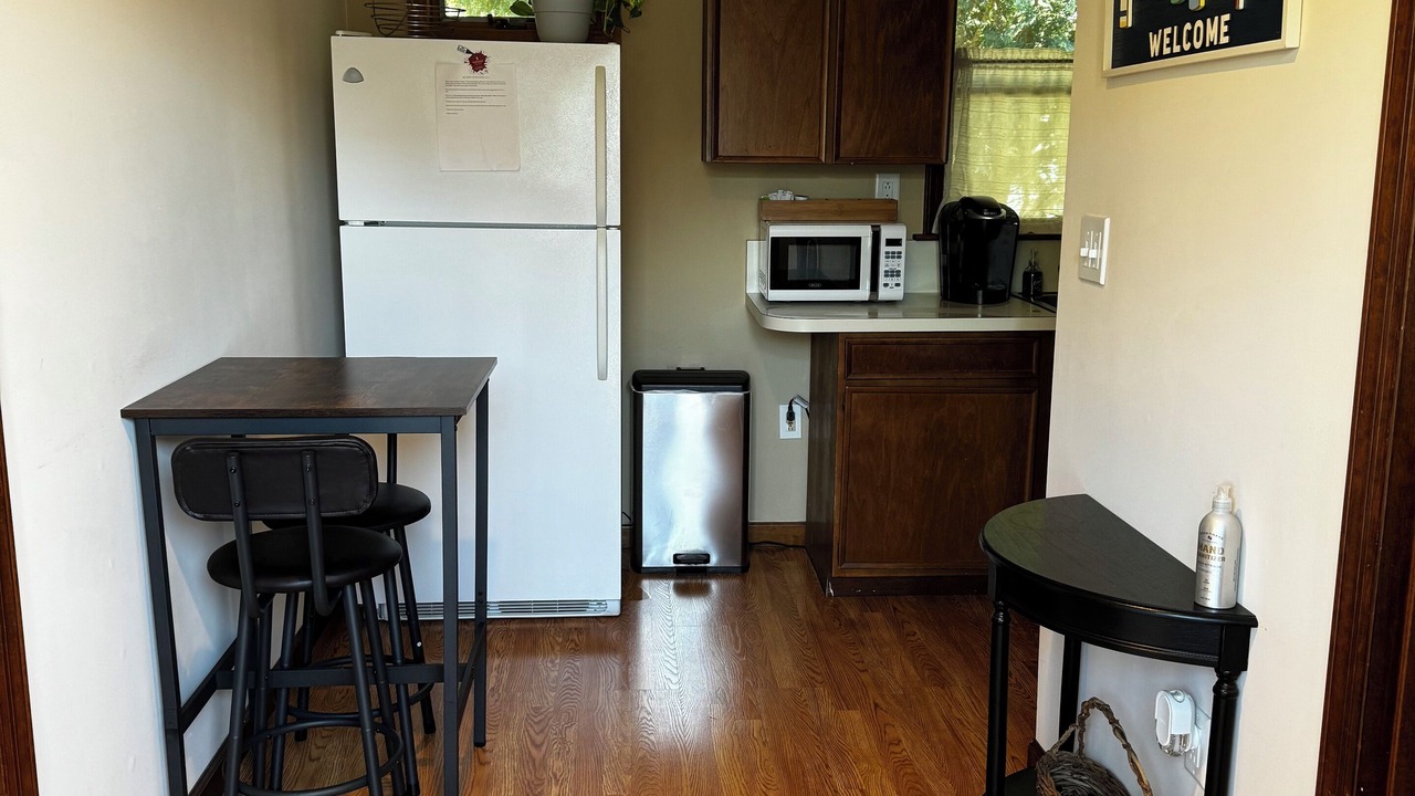 Photo of Others in Laurel