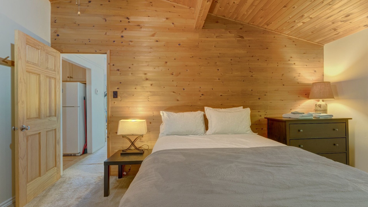 Photo of Bedroom in Mont Ste. Marie