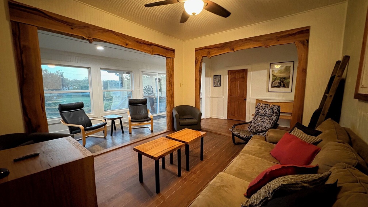 Photo of Livingroom in Salado