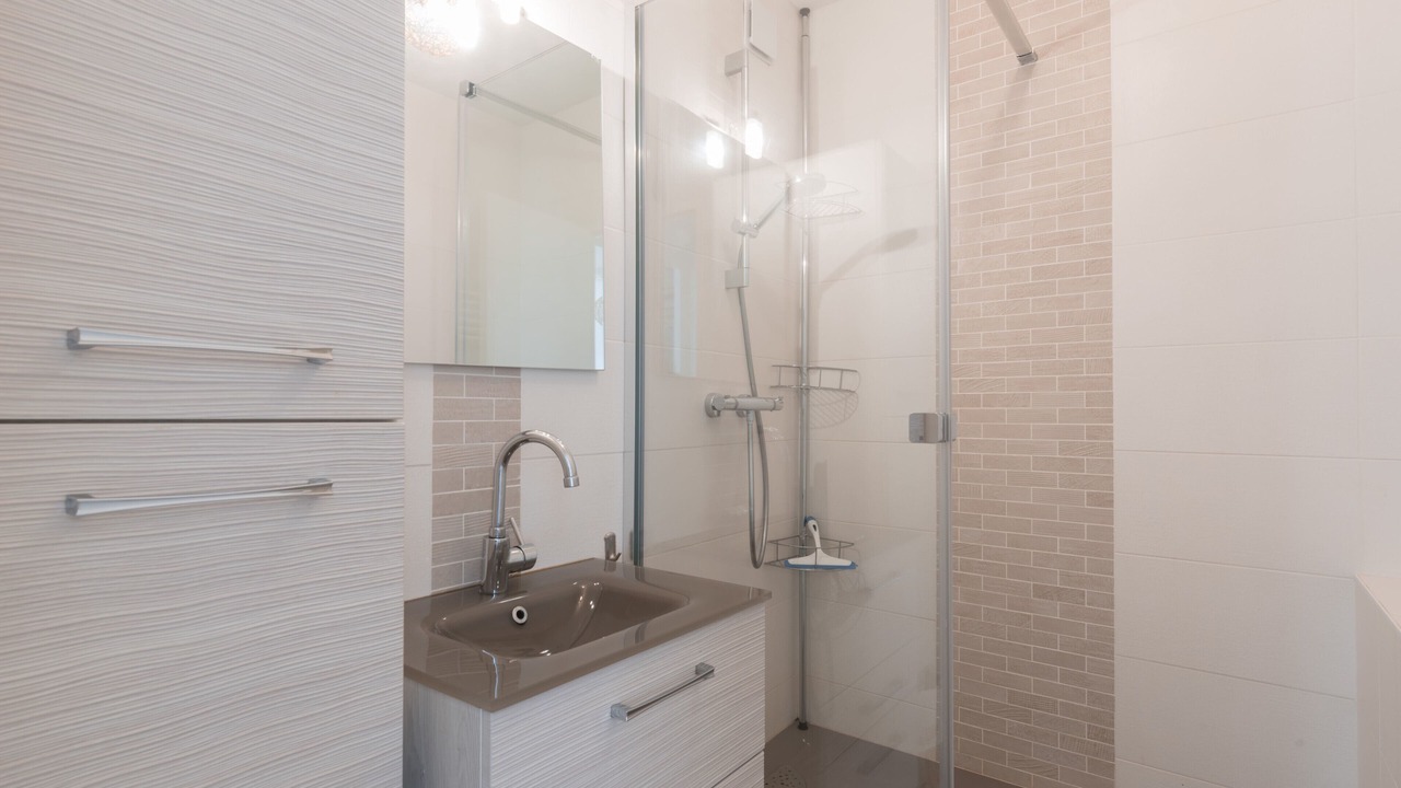 Photo of Bathroom in Pornichet