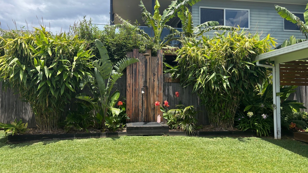 Photo of Outdoor in Manyana